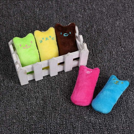 Jouet pour chat en peluche chat de differents coloris