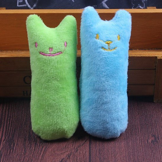 Jouet pour chat peluche vert bleu
